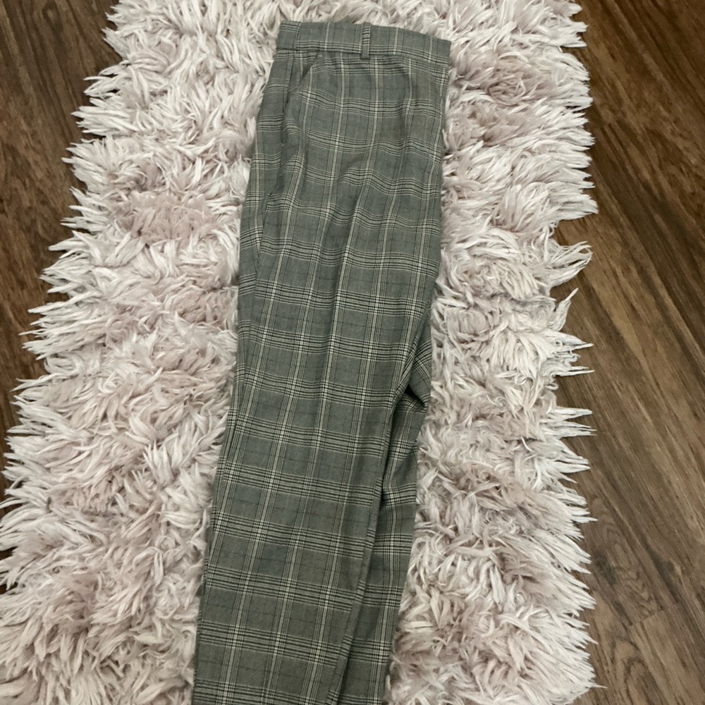 Women’s Gray Plaid Trousers